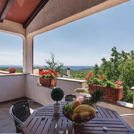 2 Bedroom Stunning In Apartment *