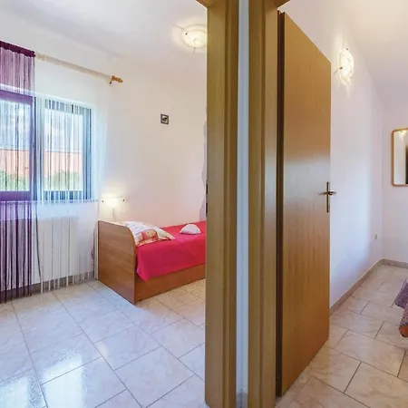 Daire Two-bedroom In Peruški