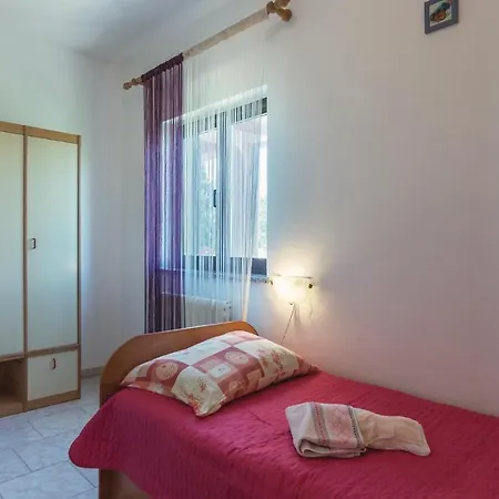 Daire Two-bedroom In Peruški