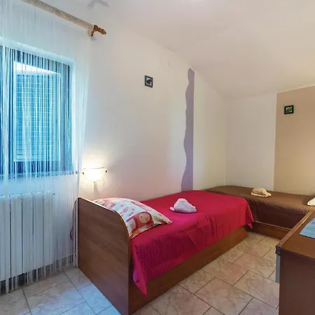Two-bedroom In شقة