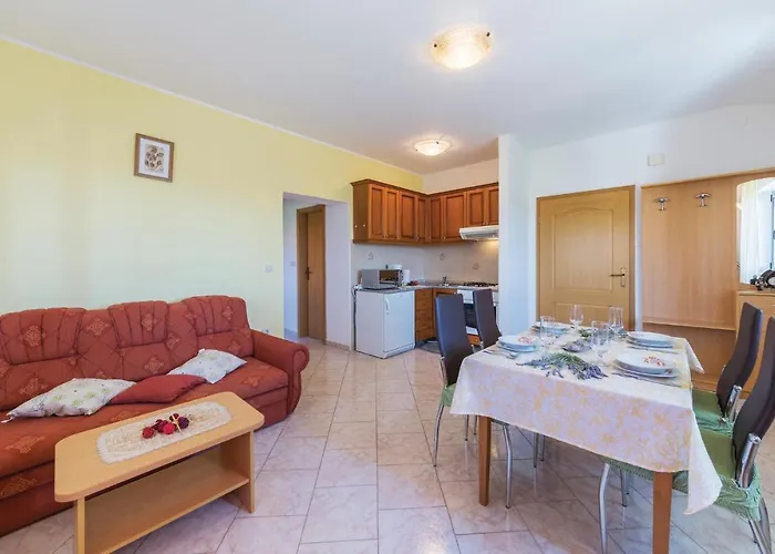 Two-bedroom In Lejlighed